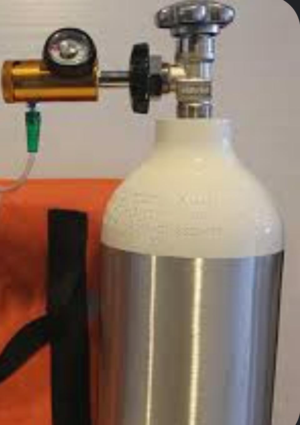 Mobilni set, boca za kiseonik, regulator, ventil, torba